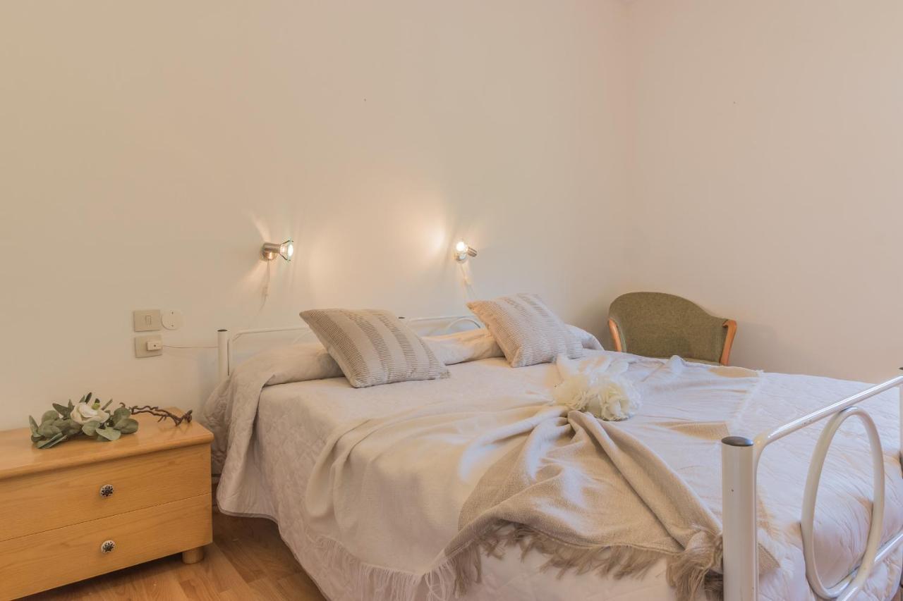 Casa Bobbie Apartment Varenna Bagian luar foto
