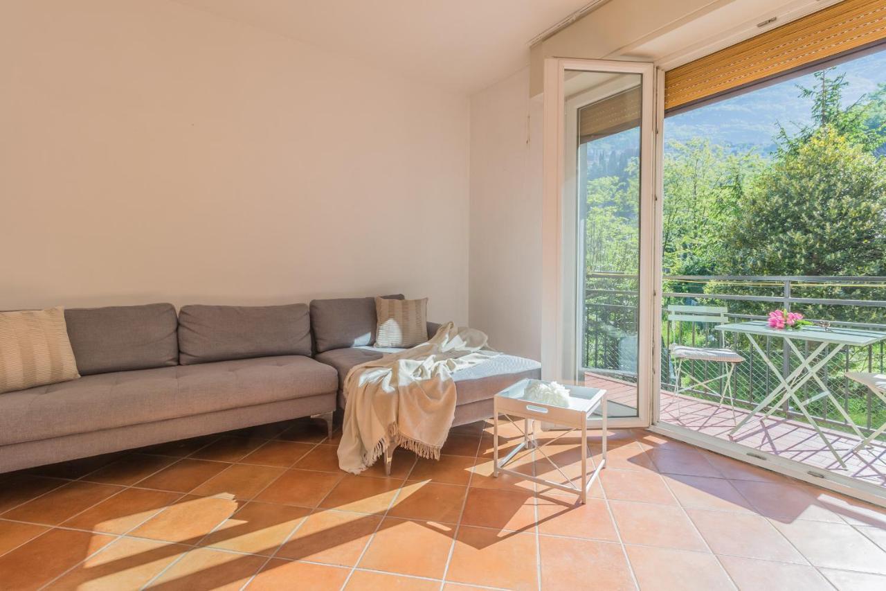Casa Bobbie Apartment Varenna Bagian luar foto