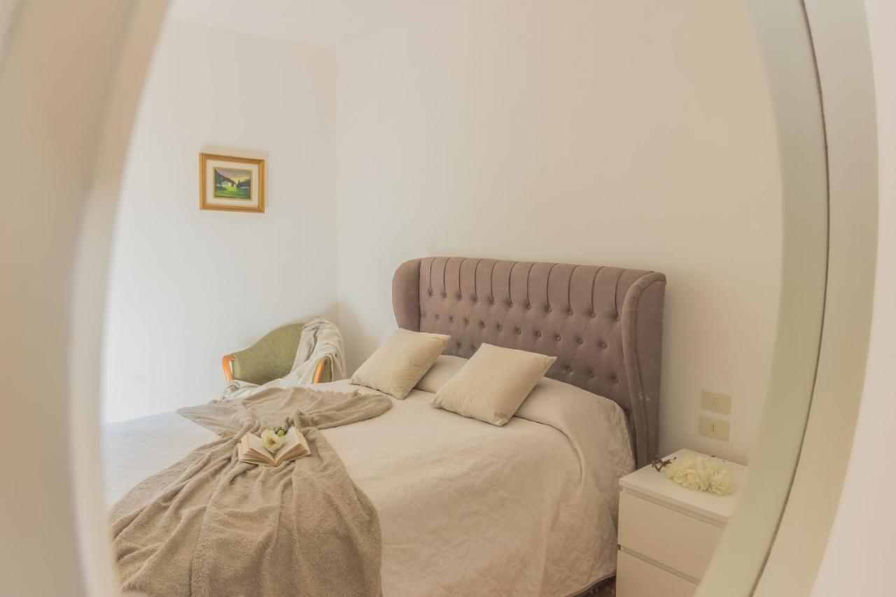Casa Bobbie Apartment Varenna Bagian luar foto