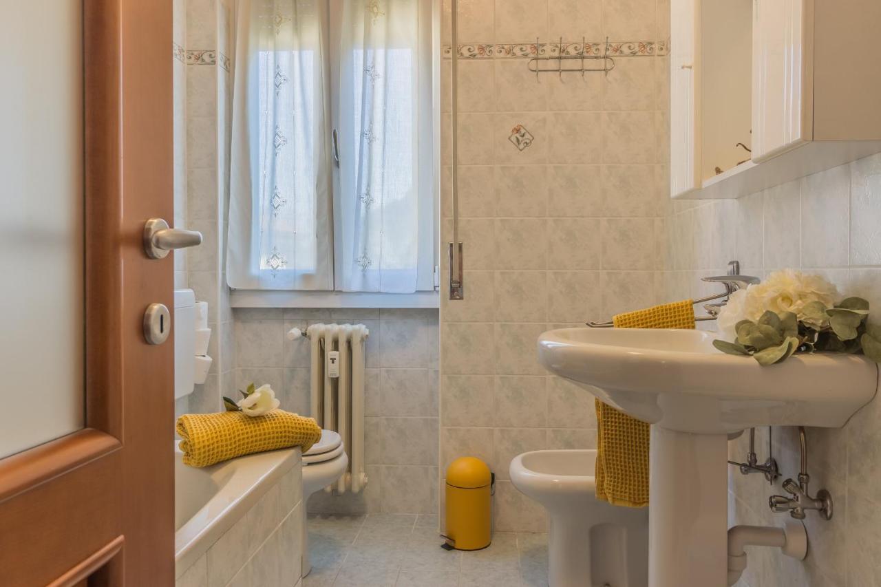 Casa Bobbie Apartment Varenna Bagian luar foto